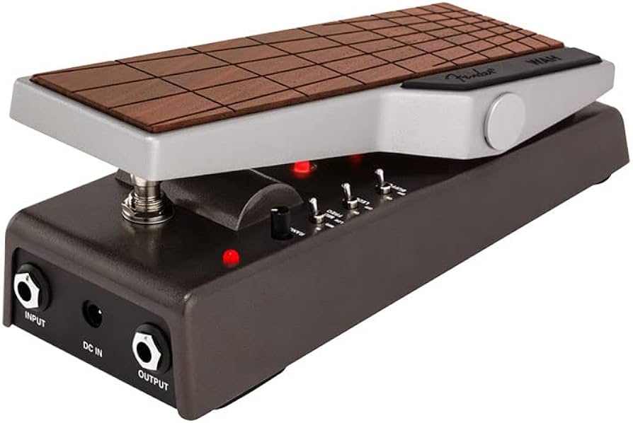Amazon | Fender/Tread-Light Wah Pedal フェンダー | ワウ | 楽器